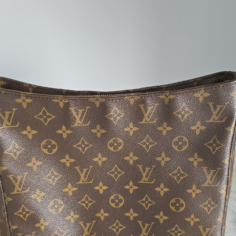 Louis Vuitton Looping GM Monogram Canvas Bag - Picture 5 of 16